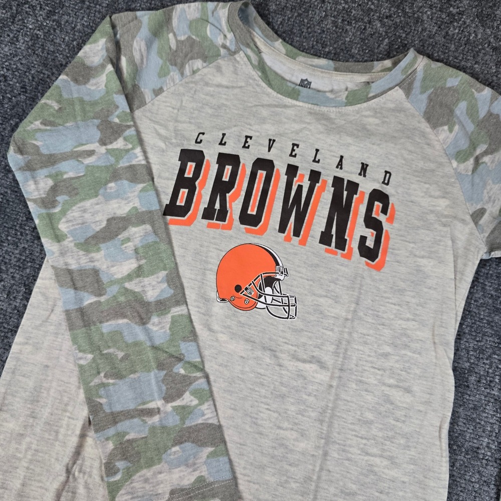 NFL Team Apparel Cleveland‎ Browns Camo Sleeve Shirt Youth Size L